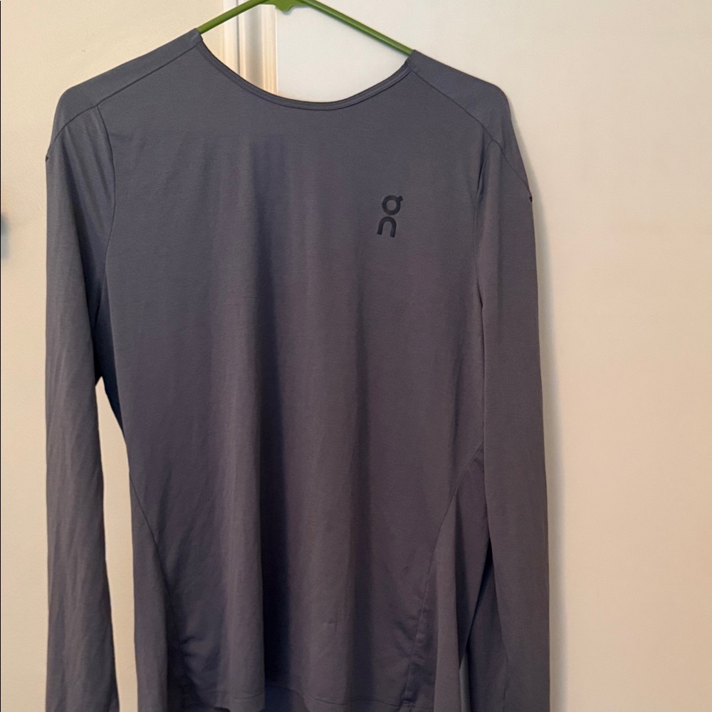 On Running Men's Long-Sleeve Performance Crew in Slate Blue-Gray
